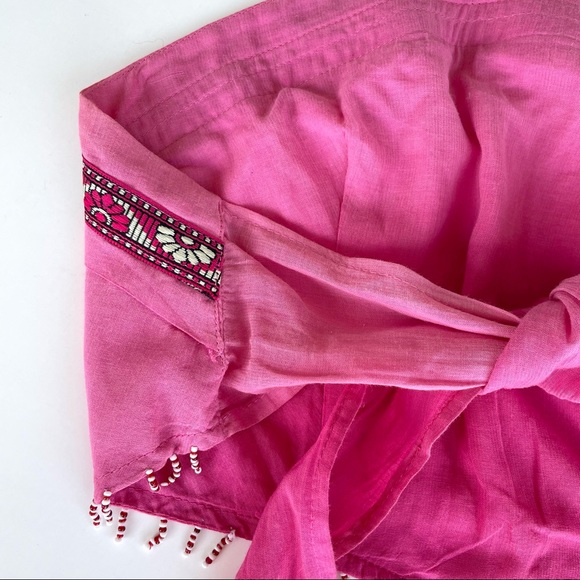 Le Chateu Tie-up Beaded Bandeau Crop Top - Picture 11 of 17